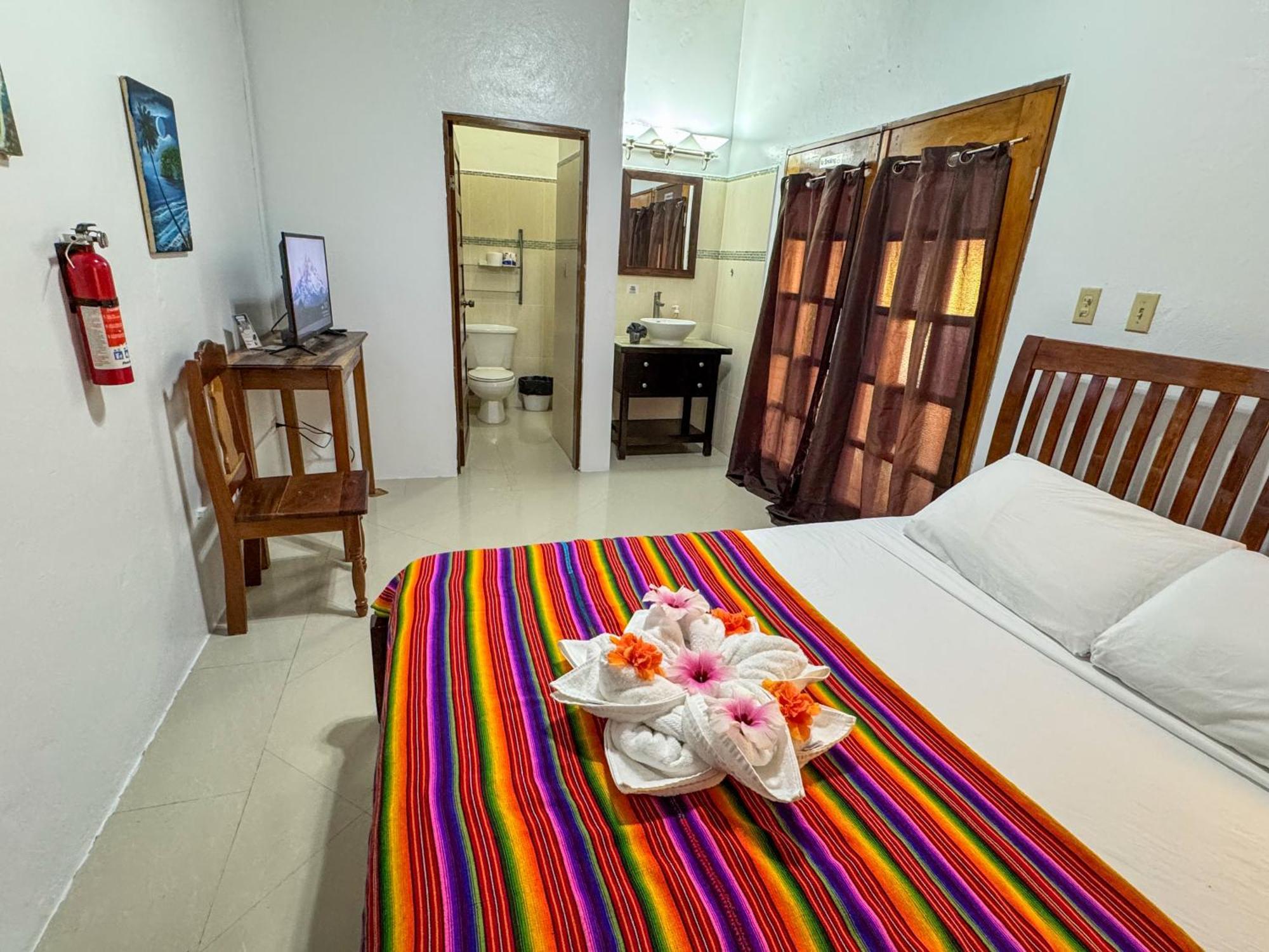 Caribbean Shores Belize 霍普金斯 外观 照片