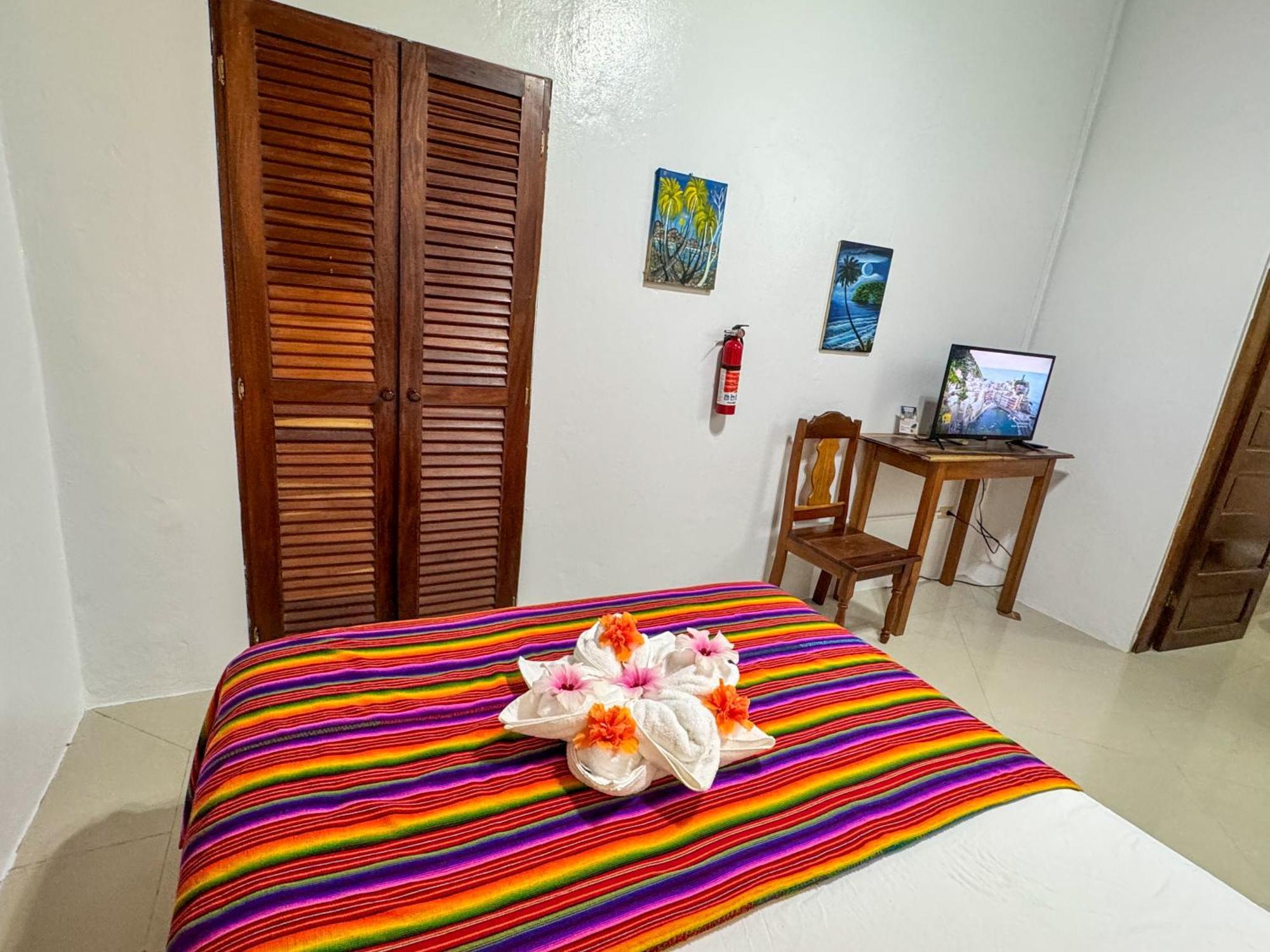 Caribbean Shores Belize 霍普金斯 外观 照片